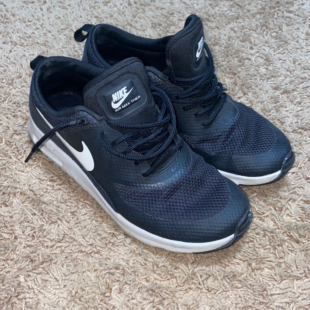 Nike Air Max size 6.5 Black